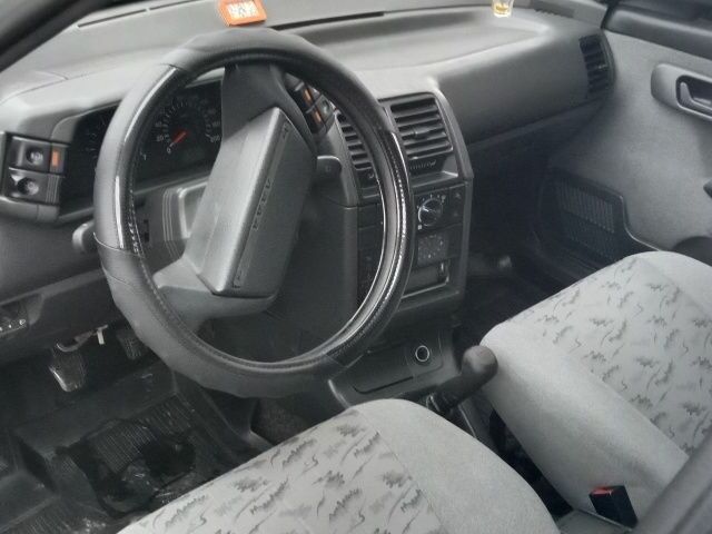 Серый ВАЗ 2110, объемом двигателя 0 л и пробегом 208 тыс. км за 2000 $, фото 5 на Automoto.ua