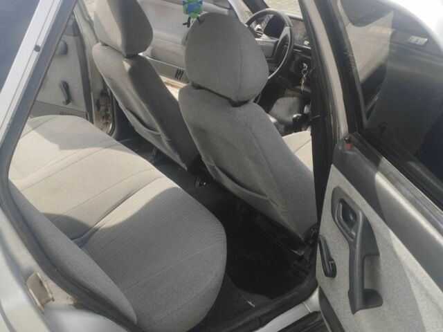 Сірий ВАЗ 2110, об'ємом двигуна 1.6 л та пробігом 210 тис. км за 1800 $, фото 6 на Automoto.ua