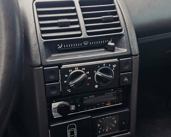 Серый ВАЗ 2110, объемом двигателя 1.5 л и пробегом 200 тыс. км за 1300 $, фото 11 на Automoto.ua