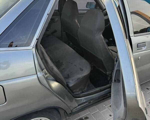 Сірий ВАЗ 2110, об'ємом двигуна 1.6 л та пробігом 170 тис. км за 2187 $, фото 5 на Automoto.ua
