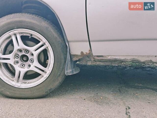 Серый ВАЗ 2110, объемом двигателя 1.5 л и пробегом 200 тыс. км за 1300 $, фото 1 на Automoto.ua