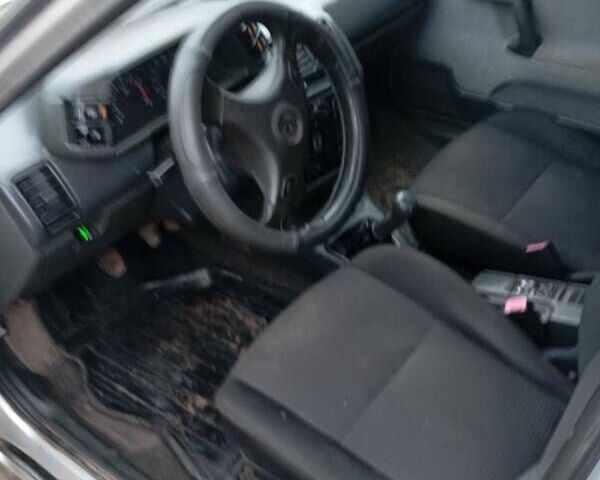 Серый ВАЗ 2110, объемом двигателя 1.6 л и пробегом 174 тыс. км за 1450 $, фото 7 на Automoto.ua