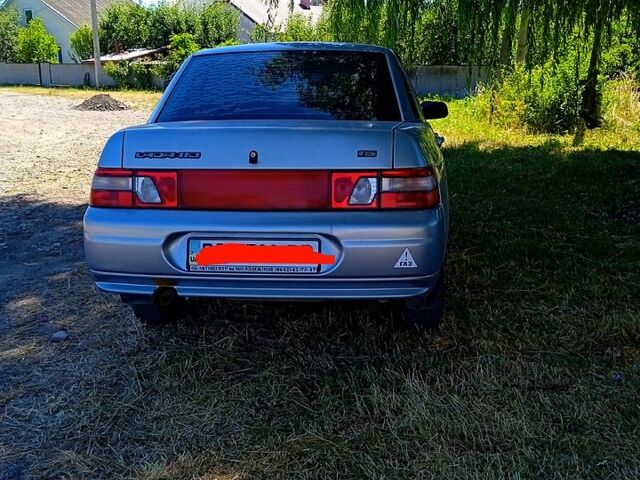 Серый ВАЗ 2110, объемом двигателя 1.6 л и пробегом 169 тыс. км за 2000 $, фото 1 на Automoto.ua