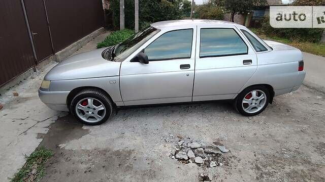 Сірий ВАЗ 2110, об'ємом двигуна 1.6 л та пробігом 55 тис. км за 3200 $, фото 5 на Automoto.ua