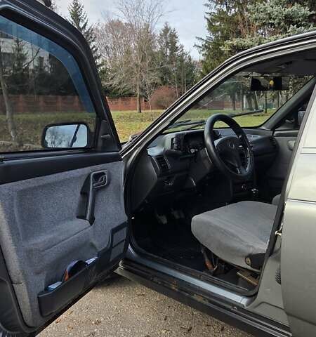 Серый ВАЗ 2110, объемом двигателя 1.6 л и пробегом 270 тыс. км за 1300 $, фото 8 на Automoto.ua