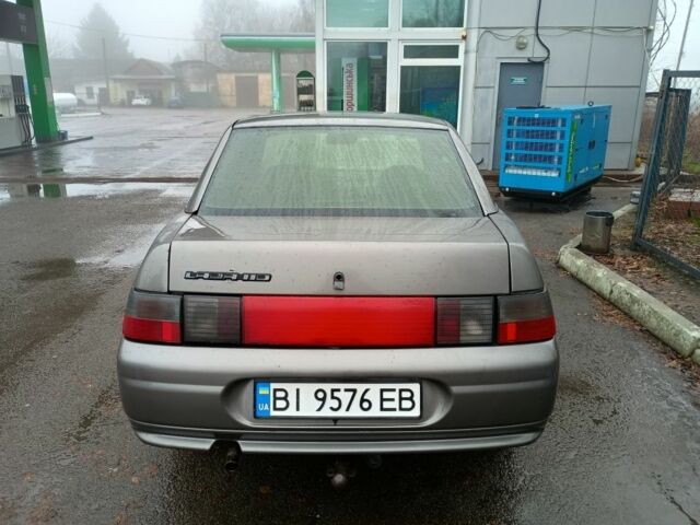 Серый ВАЗ 2110, объемом двигателя 1.6 л и пробегом 200 тыс. км за 1250 $, фото 3 на Automoto.ua