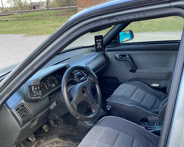 Сірий ВАЗ 2110, об'ємом двигуна 1.6 л та пробігом 250 тис. км за 1550 $, фото 7 на Automoto.ua