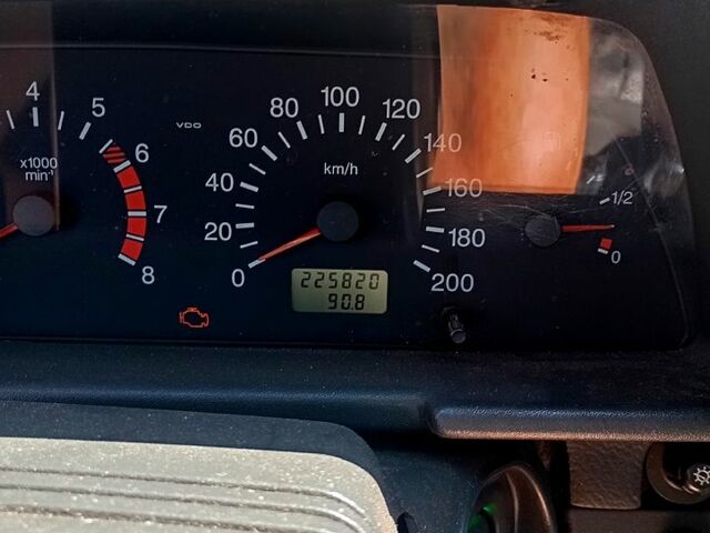 Сірий ВАЗ 2110, об'ємом двигуна 1.6 л та пробігом 225 тис. км за 1700 $, фото 2 на Automoto.ua