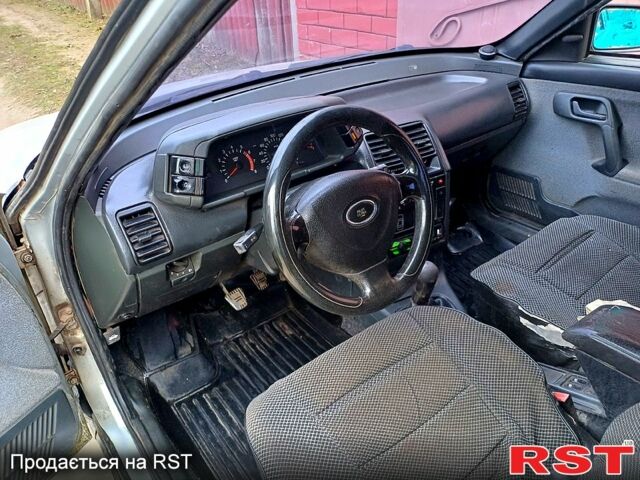 Серый ВАЗ 2110, объемом двигателя 1.6 л и пробегом 210 тыс. км за 1700 $, фото 7 на Automoto.ua