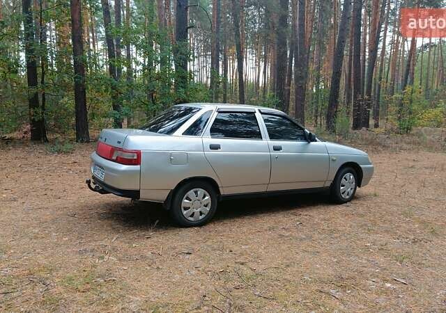 Серый ВАЗ 2110, объемом двигателя 1.6 л и пробегом 200 тыс. км за 1950 $, фото 6 на Automoto.ua