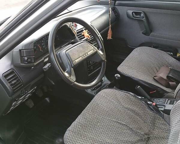 Серый ВАЗ 2110, объемом двигателя 1.6 л и пробегом 182 тыс. км за 2900 $, фото 5 на Automoto.ua