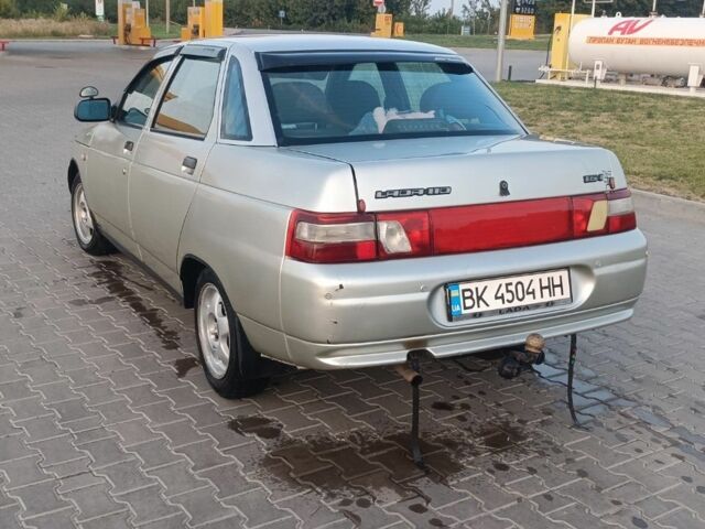 Серый ВАЗ 2110, объемом двигателя 1.6 л и пробегом 213 тыс. км за 1600 $, фото 2 на Automoto.ua