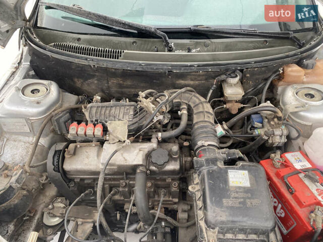 Сірий ВАЗ 2110, об'ємом двигуна 1.6 л та пробігом 190 тис. км за 1350 $, фото 8 на Automoto.ua