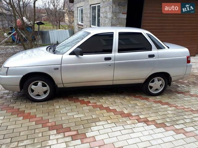 Серый ВАЗ 2110, объемом двигателя 1.6 л и пробегом 157 тыс. км за 2300 $, фото 1 на Automoto.ua