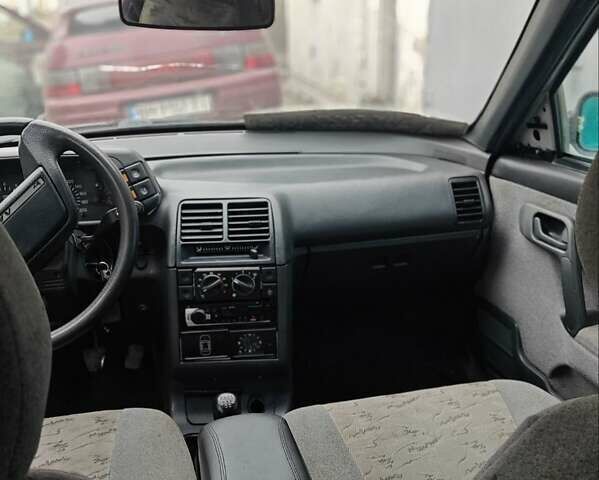 Серый ВАЗ 2110, объемом двигателя 1.5 л и пробегом 200 тыс. км за 1300 $, фото 3 на Automoto.ua