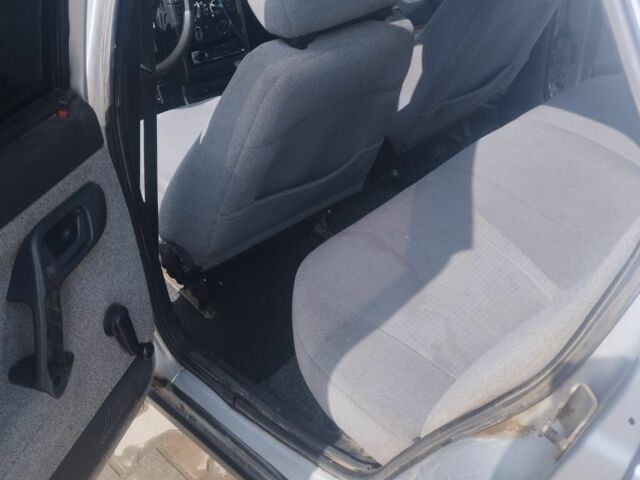 Сірий ВАЗ 2110, об'ємом двигуна 1.6 л та пробігом 210 тис. км за 1800 $, фото 7 на Automoto.ua