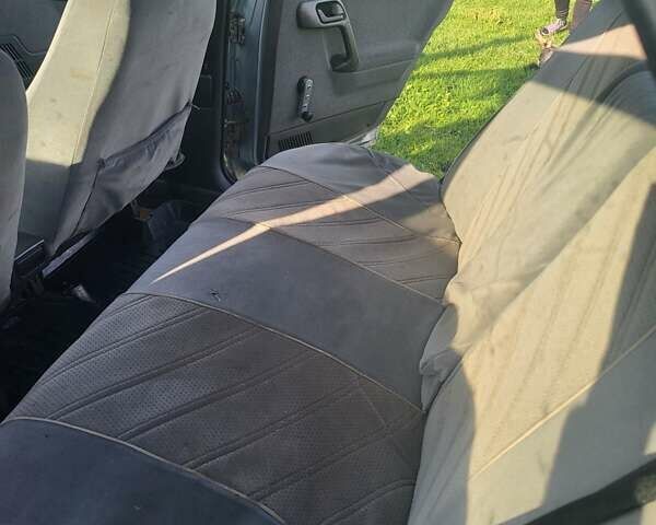 Серый ВАЗ 2110, объемом двигателя 1.6 л и пробегом 164 тыс. км за 2000 $, фото 4 на Automoto.ua