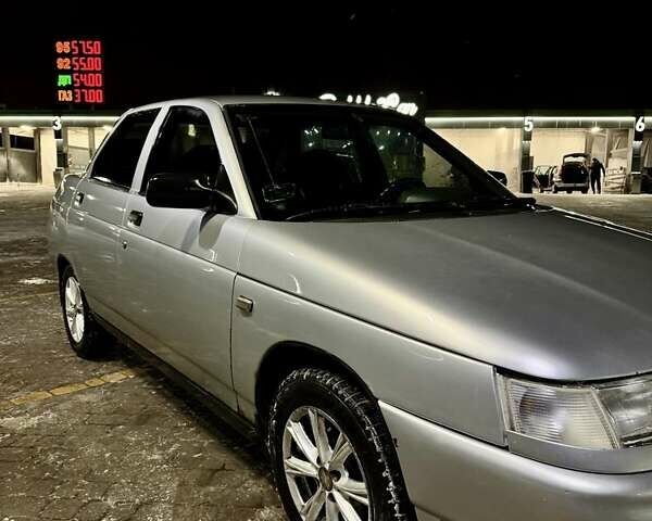 Сірий ВАЗ 2110, об'ємом двигуна 1.6 л та пробігом 205 тис. км за 1400 $, фото 2 на Automoto.ua