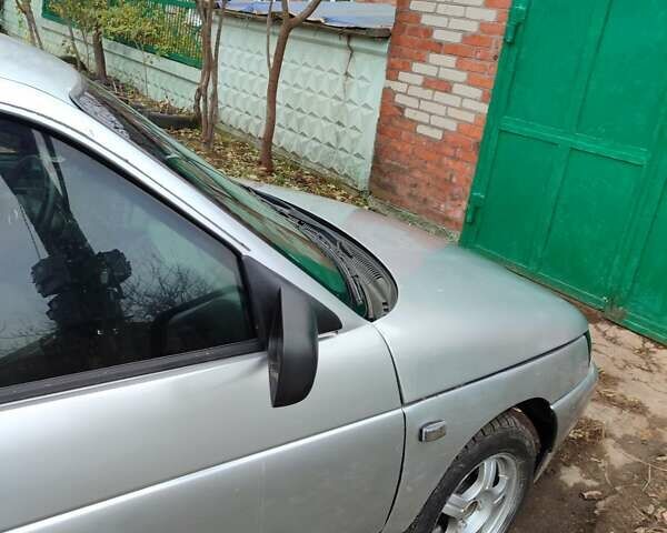 Серый ВАЗ 2110, объемом двигателя 1.6 л и пробегом 304 тыс. км за 2000 $, фото 8 на Automoto.ua