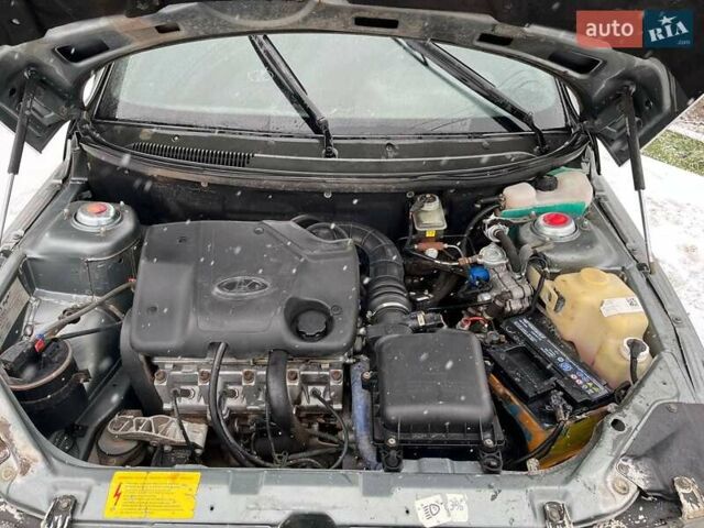 Серый ВАЗ 2110, объемом двигателя 1.6 л и пробегом 160 тыс. км за 2050 $, фото 13 на Automoto.ua