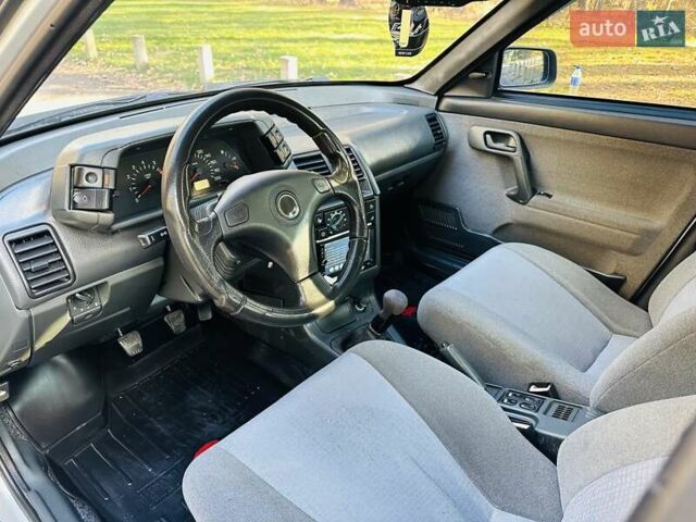 Сірий ВАЗ 2110, об'ємом двигуна 1.6 л та пробігом 95 тис. км за 3750 $, фото 11 на Automoto.ua