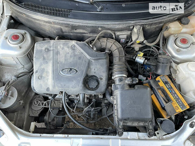 Серый ВАЗ 2110, объемом двигателя 1.6 л и пробегом 123 тыс. км за 3100 $, фото 13 на Automoto.ua