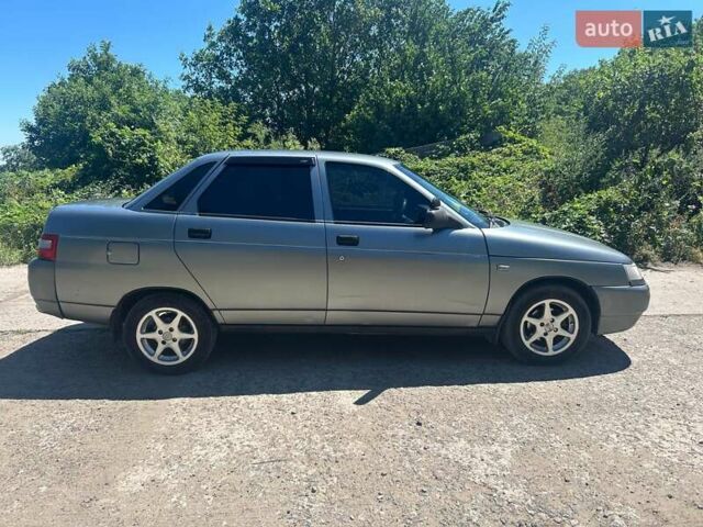 Серый ВАЗ 2110, объемом двигателя 1.6 л и пробегом 245 тыс. км за 2000 $, фото 1 на Automoto.ua