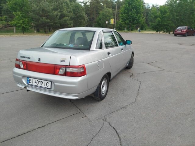 Серый ВАЗ 2110, объемом двигателя 1.6 л и пробегом 185 тыс. км за 2000 $, фото 13 на Automoto.ua