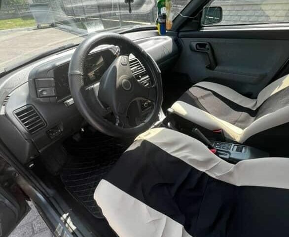 Серый ВАЗ 2110, объемом двигателя 1.6 л и пробегом 90 тыс. км за 1900 $, фото 3 на Automoto.ua