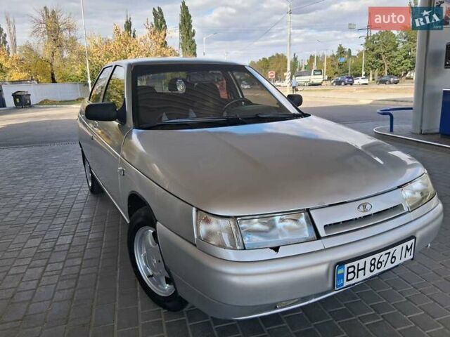 Сірий ВАЗ 2110, об'ємом двигуна 1.6 л та пробігом 230 тис. км за 2250 $, фото 4 на Automoto.ua