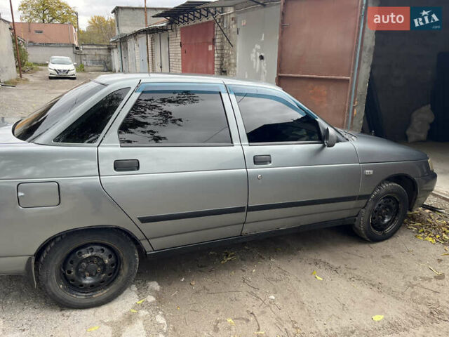 Серый ВАЗ 2110, объемом двигателя 1.6 л и пробегом 186 тыс. км за 2300 $, фото 4 на Automoto.ua