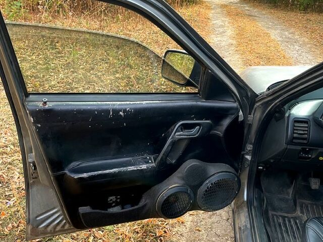 Сірий ВАЗ 2110, об'ємом двигуна 1.6 л та пробігом 225 тис. км за 2350 $, фото 4 на Automoto.ua