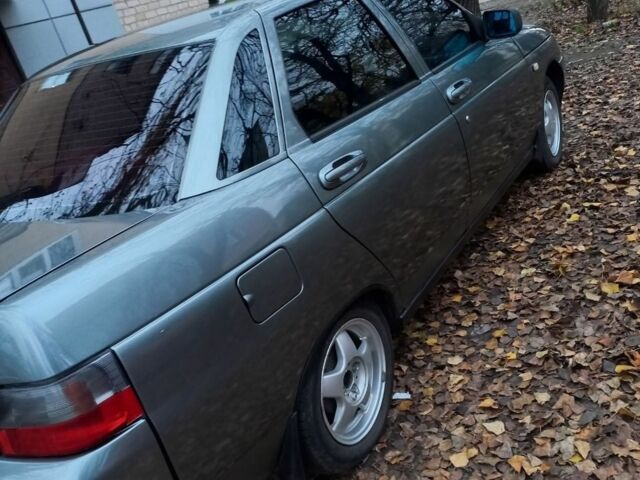 Серый ВАЗ 2110, объемом двигателя 1.6 л и пробегом 178 тыс. км за 3000 $, фото 2 на Automoto.ua