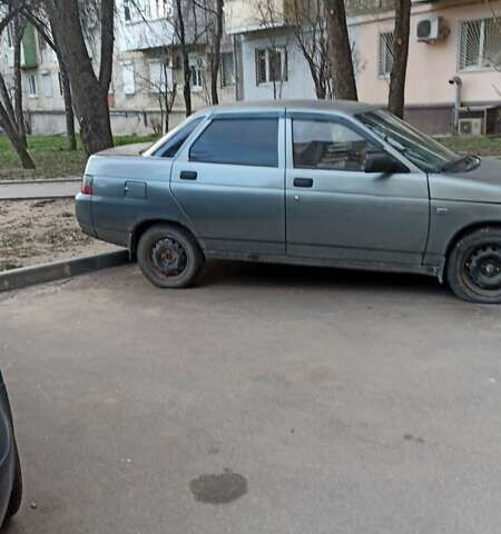Серый ВАЗ 2110, объемом двигателя 1.6 л и пробегом 350 тыс. км за 1700 $, фото 4 на Automoto.ua
