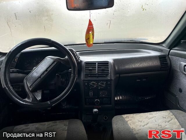 Серый ВАЗ 2110, объемом двигателя 1.6 л и пробегом 200 тыс. км за 1700 $, фото 6 на Automoto.ua