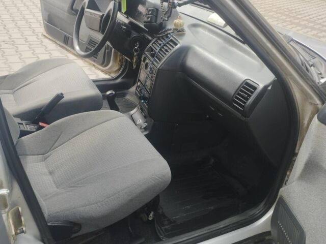 Сірий ВАЗ 2110, об'ємом двигуна 1.6 л та пробігом 210 тис. км за 1800 $, фото 8 на Automoto.ua