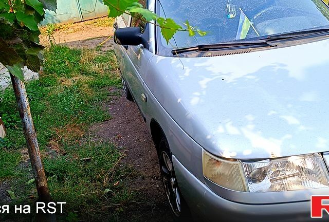 Серый ВАЗ 2110, объемом двигателя 1.6 л и пробегом 170 тыс. км за 2300 $, фото 3 на Automoto.ua