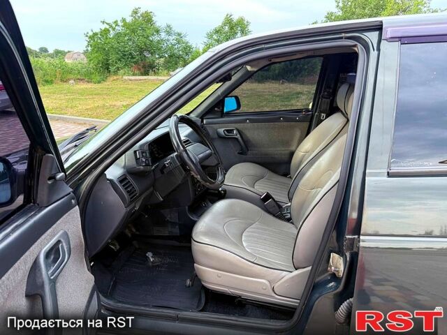 Серый ВАЗ 2110, объемом двигателя 2 л и пробегом 180 тыс. км за 2700 $, фото 7 на Automoto.ua