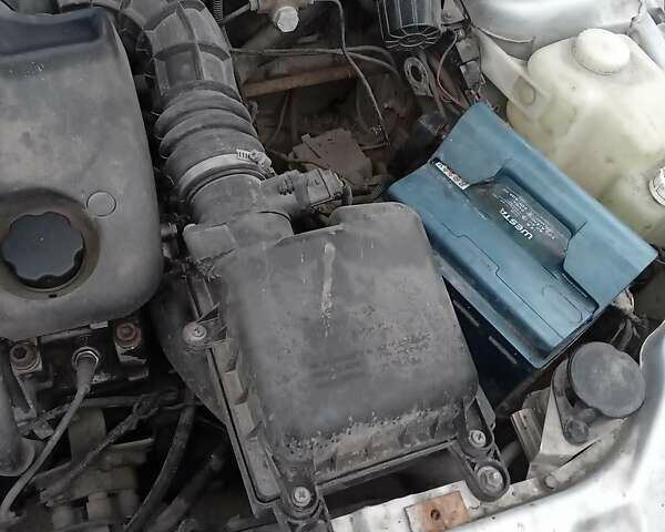 Серый ВАЗ 2110, объемом двигателя 1.6 л и пробегом 216 тыс. км за 2800 $, фото 1 на Automoto.ua