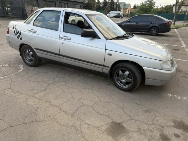 Сірий ВАЗ 2110, об'ємом двигуна 1.6 л та пробігом 213 тис. км за 2000 $, фото 1 на Automoto.ua