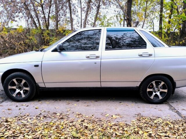 Сірий ВАЗ 2110, об'ємом двигуна 1.6 л та пробігом 170 тис. км за 1750 $, фото 4 на Automoto.ua