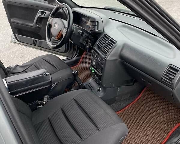 Сірий ВАЗ 2110, об'ємом двигуна 1.6 л та пробігом 193 тис. км за 2400 $, фото 10 на Automoto.ua