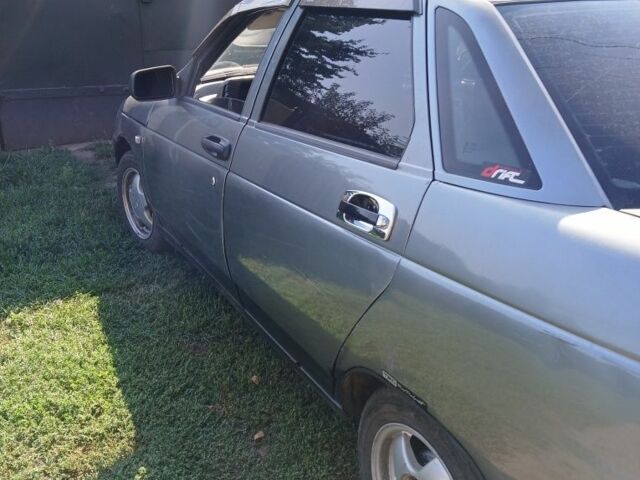 Серый ВАЗ 2110, объемом двигателя 1.6 л и пробегом 176 тыс. км за 708 $, фото 1 на Automoto.ua