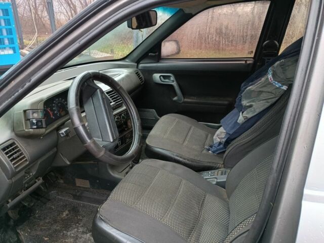 Серый ВАЗ 2110, объемом двигателя 1.6 л и пробегом 200 тыс. км за 1250 $, фото 6 на Automoto.ua