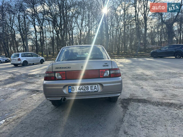 Серый ВАЗ 2110, объемом двигателя 1.6 л и пробегом 133 тыс. км за 3800 $, фото 5 на Automoto.ua