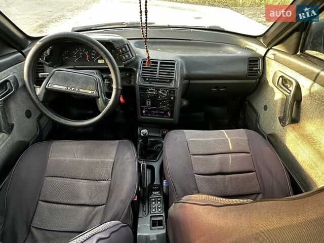Сірий ВАЗ 2110, об'ємом двигуна 1.6 л та пробігом 213 тис. км за 1800 $, фото 24 на Automoto.ua