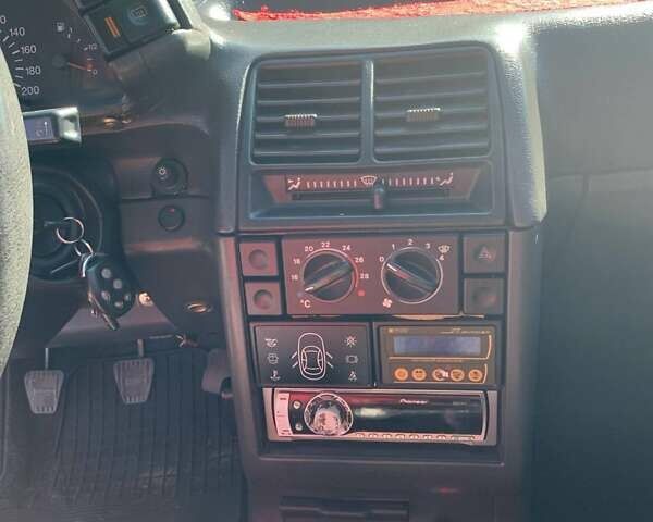 Сірий ВАЗ 2110, об'ємом двигуна 1.6 л та пробігом 177 тис. км за 2500 $, фото 6 на Automoto.ua