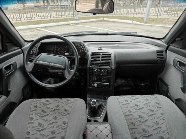 Серый ВАЗ 2110, объемом двигателя 1.6 л и пробегом 174 тыс. км за 1400 $, фото 9 на Automoto.ua