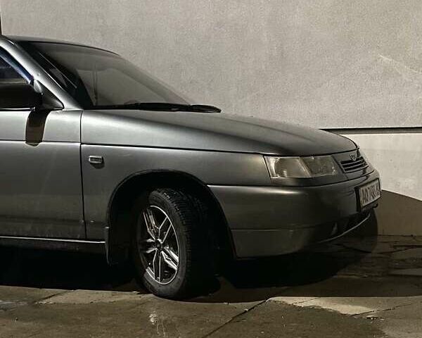 Серый ВАЗ 2110, объемом двигателя 1.6 л и пробегом 160 тыс. км за 3000 $, фото 1 на Automoto.ua