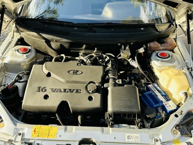 Сірий ВАЗ 2110, об'ємом двигуна 1.6 л та пробігом 95 тис. км за 3750 $, фото 13 на Automoto.ua